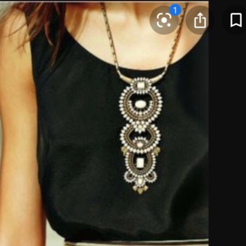 Stella & dot statement necklace